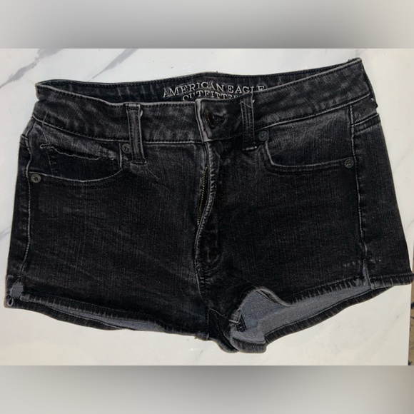 American Eagle Jean Shorts - Picture 2 of 4